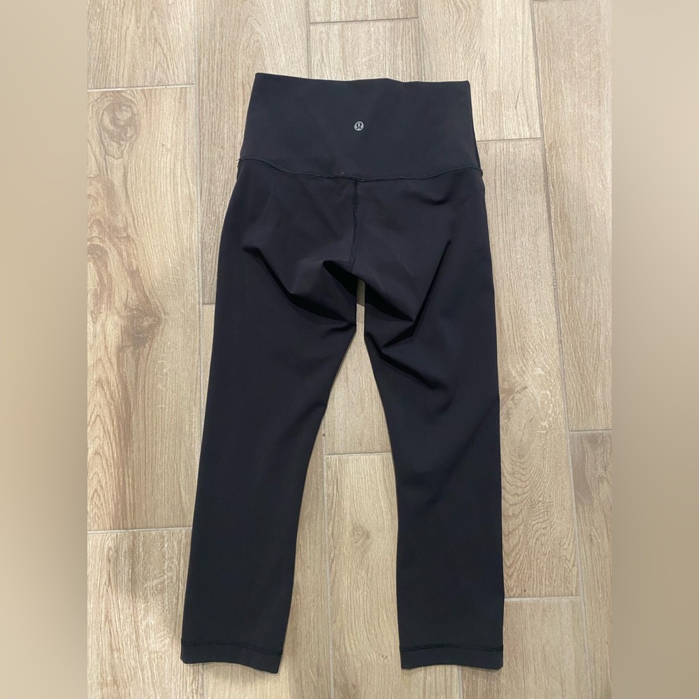 6 pairs of leggings (4 Lululemon, 1 Alo, 1 Gymshark) - sold together - Picture 8 of 16